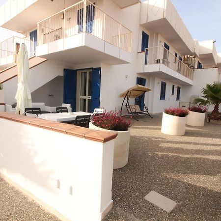 Residence Mare Azzurro Torre San Giovanni Ugento Exteriör bild