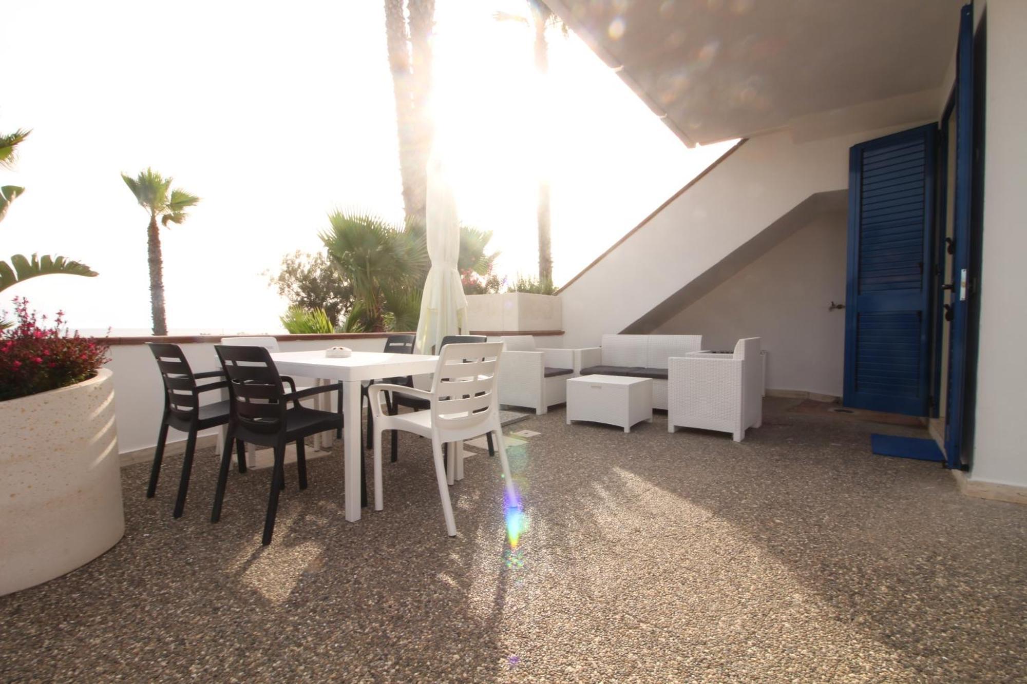 Residence Mare Azzurro Torre San Giovanni Ugento Exteriör bild
