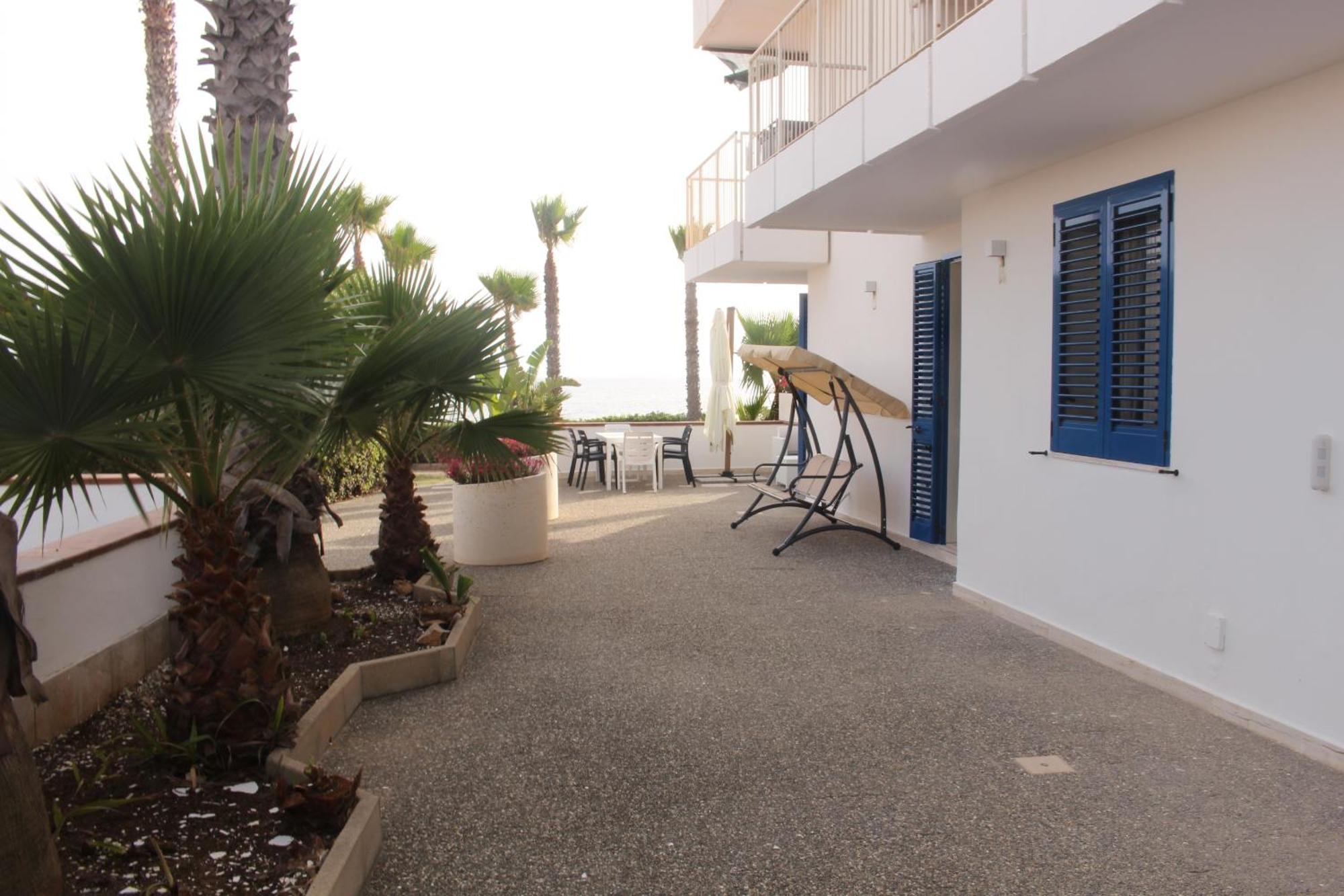 Residence Mare Azzurro Torre San Giovanni Ugento Exteriör bild